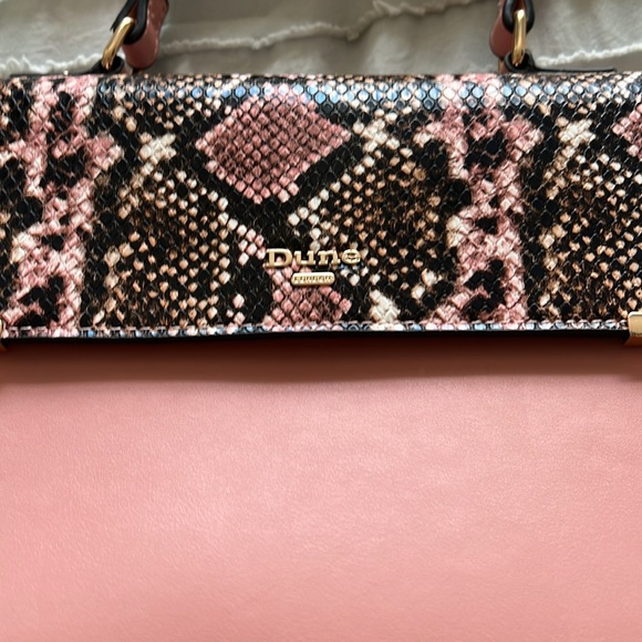dune pink purse selling for $15 - Picture 2 of 2